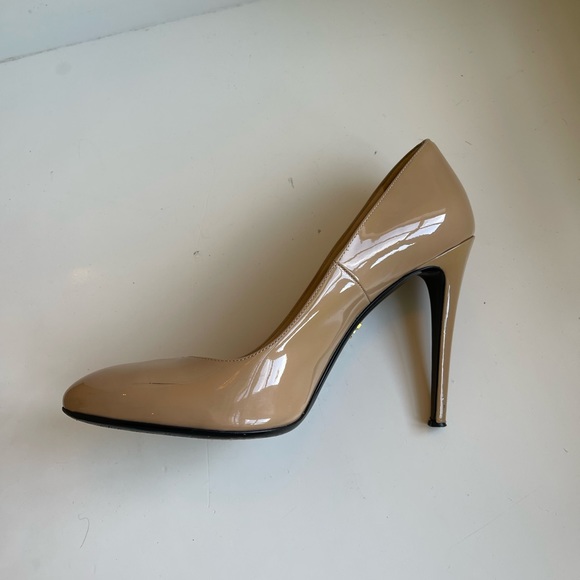 Authentic PRADA Beige Nude Patent Leather Round Toe Stiletto Heel Pump Size 39.5 - Picture 12 of 12